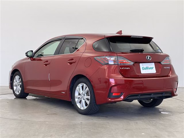 LEXUS CT200H