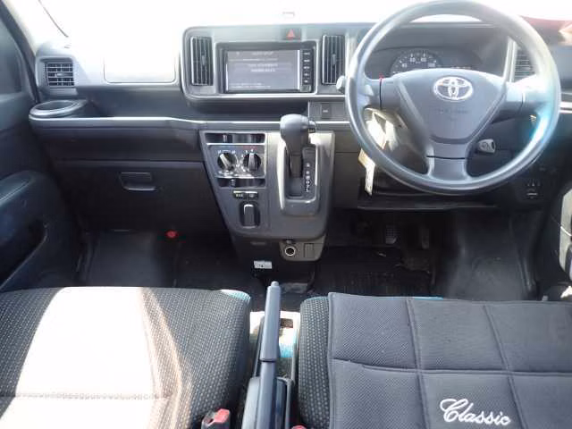 TOYOTA PIXIS VAN