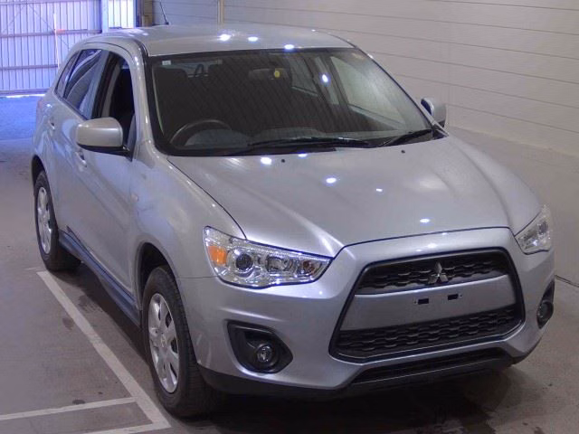 MITSUBISHI RVR