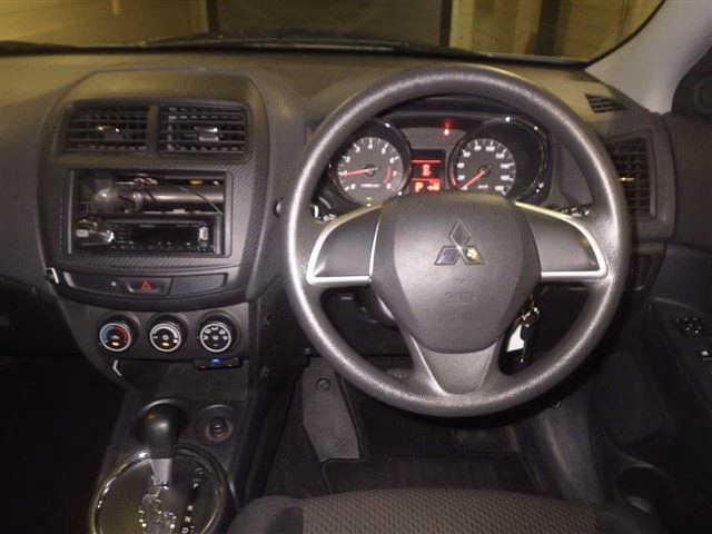 MITSUBISHI RVR