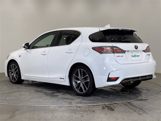 LEXUS CT200H