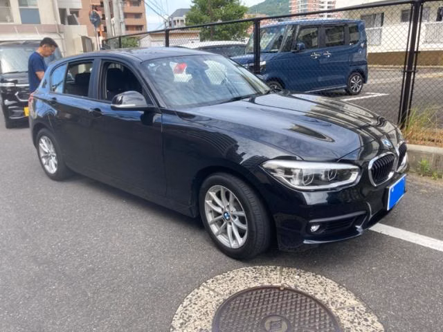BMW 1-SERIES