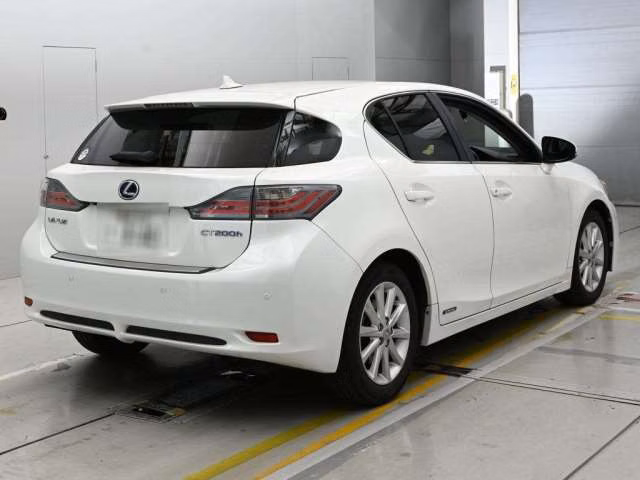 LEXUS CT200H