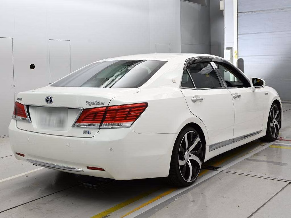 TOYOTA CROWN