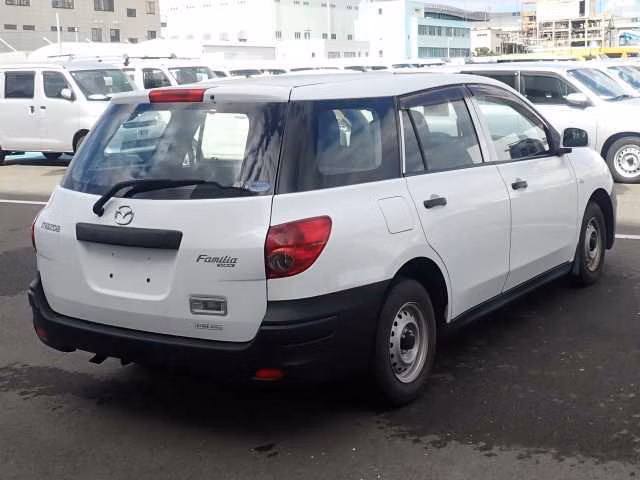MAZDA FAMILIA