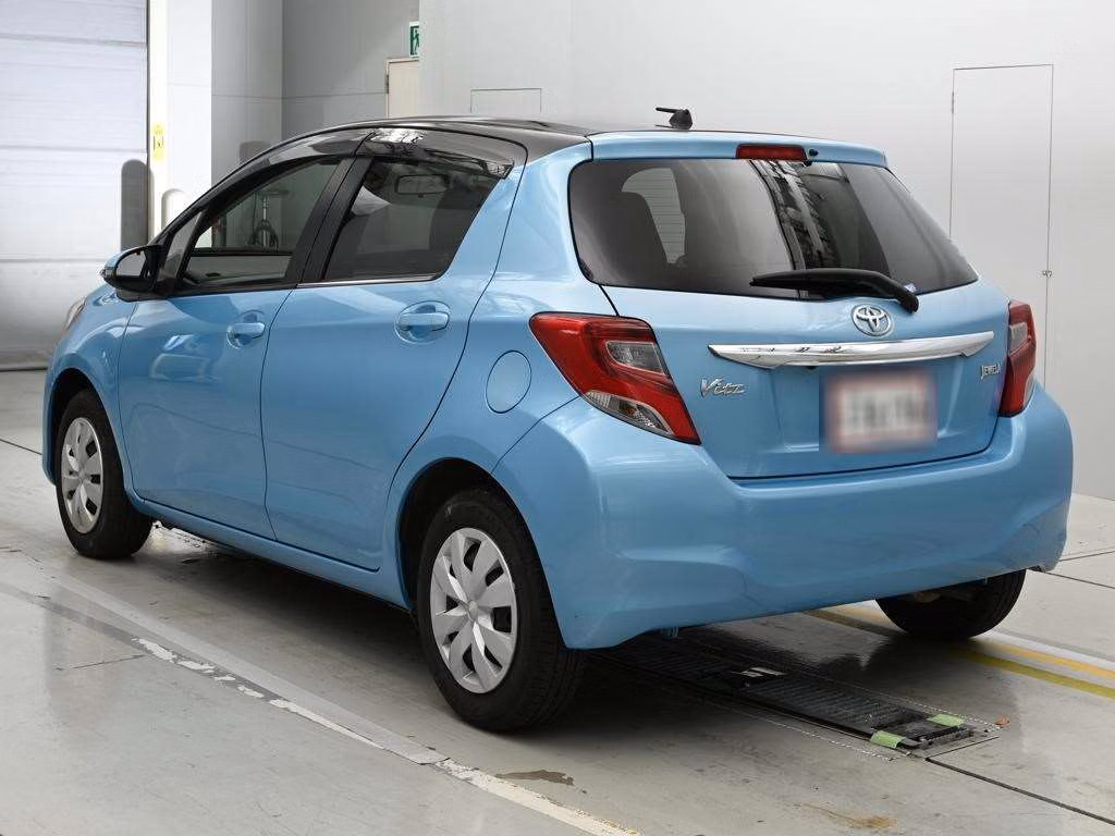 TOYOTA VITZ