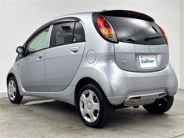 MITSUBISHI I