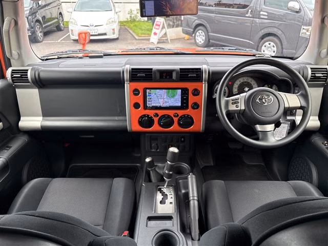 TOYOTA FJ CRUISER