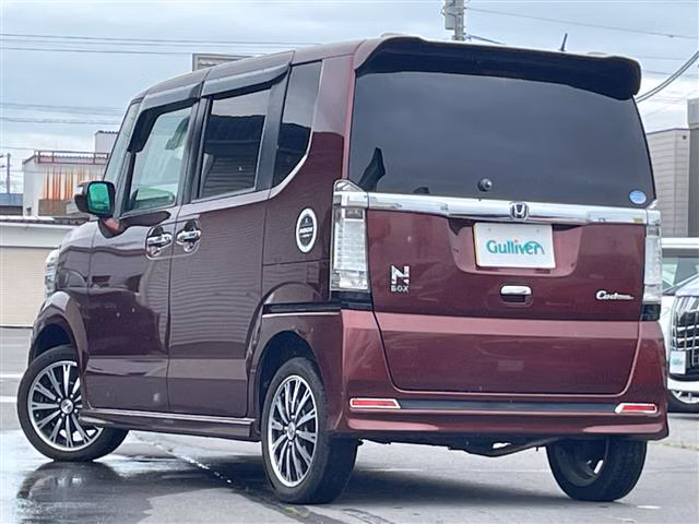HONDA N-BOX