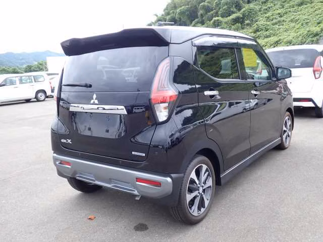 MITSUBISHI EK X
