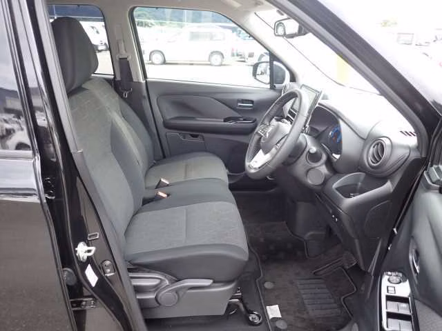 MITSUBISHI EK X