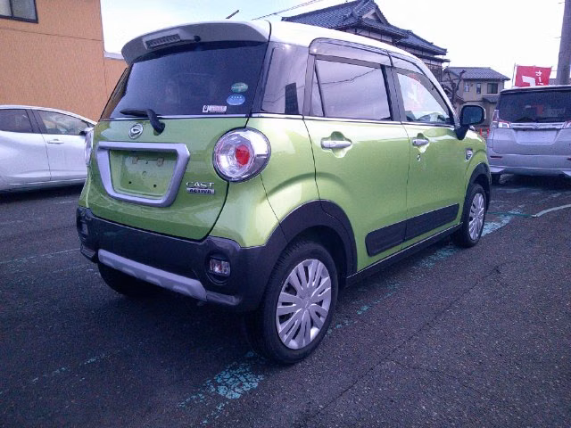 DAIHATSU CAST