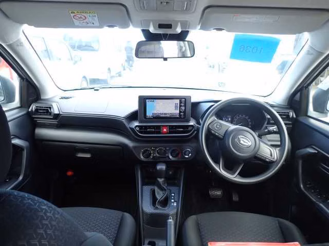 DAIHATSU ROCKY