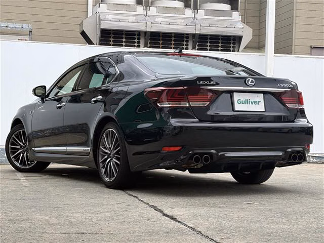 LEXUS LS600H