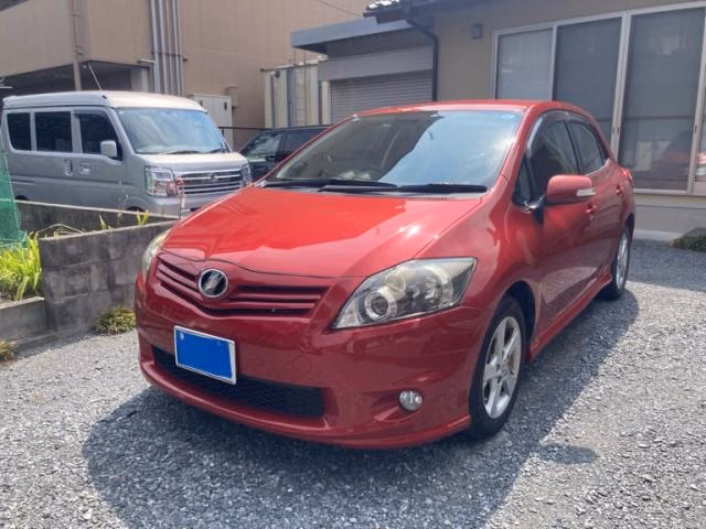 TOYOTA AURIS
