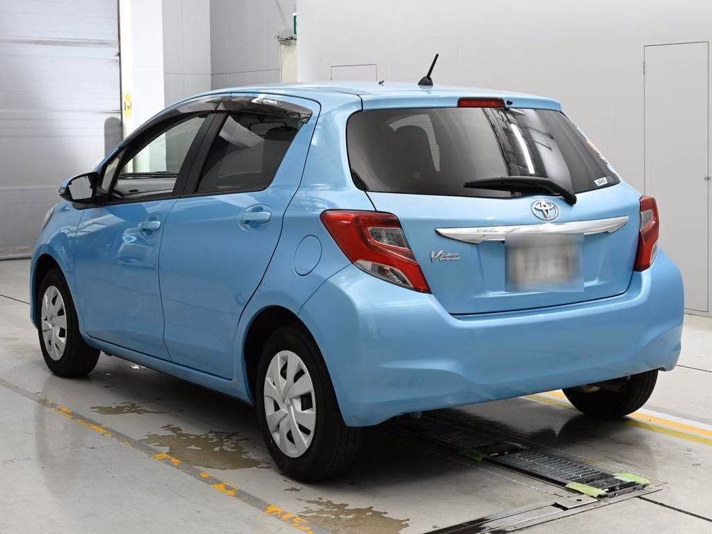 TOYOTA VITZ