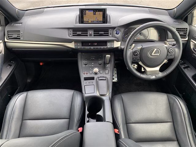 LEXUS CT200H