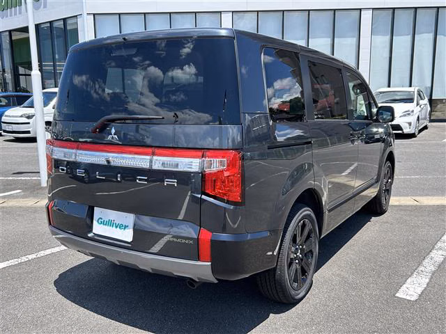 MITSUBISHI DELICA D:5