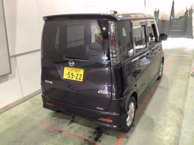 NISSAN ROOX