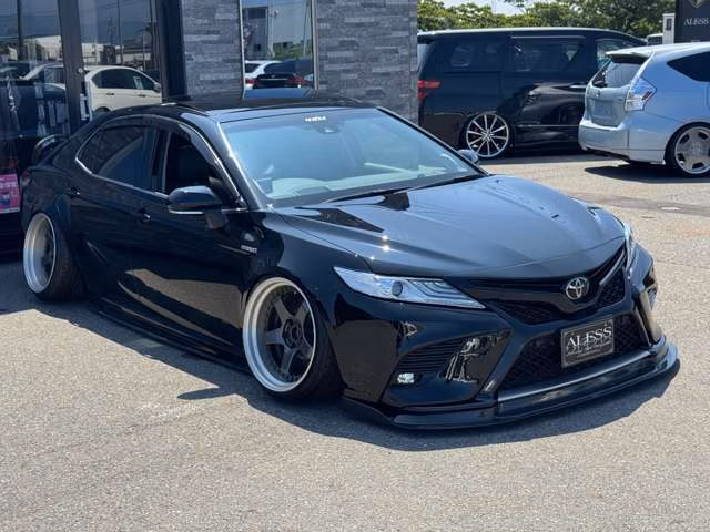 TOYOTA CAMRY