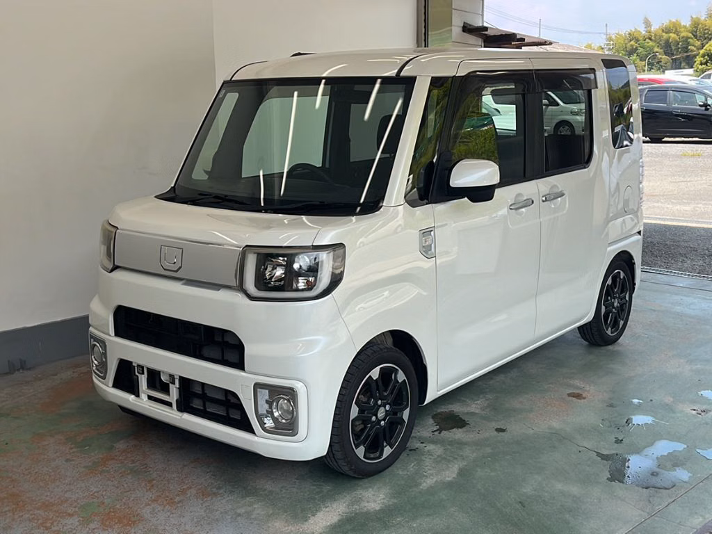 DAIHATSU WAKE