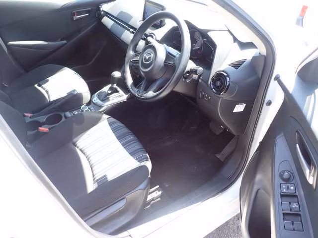 MAZDA MAZDA2