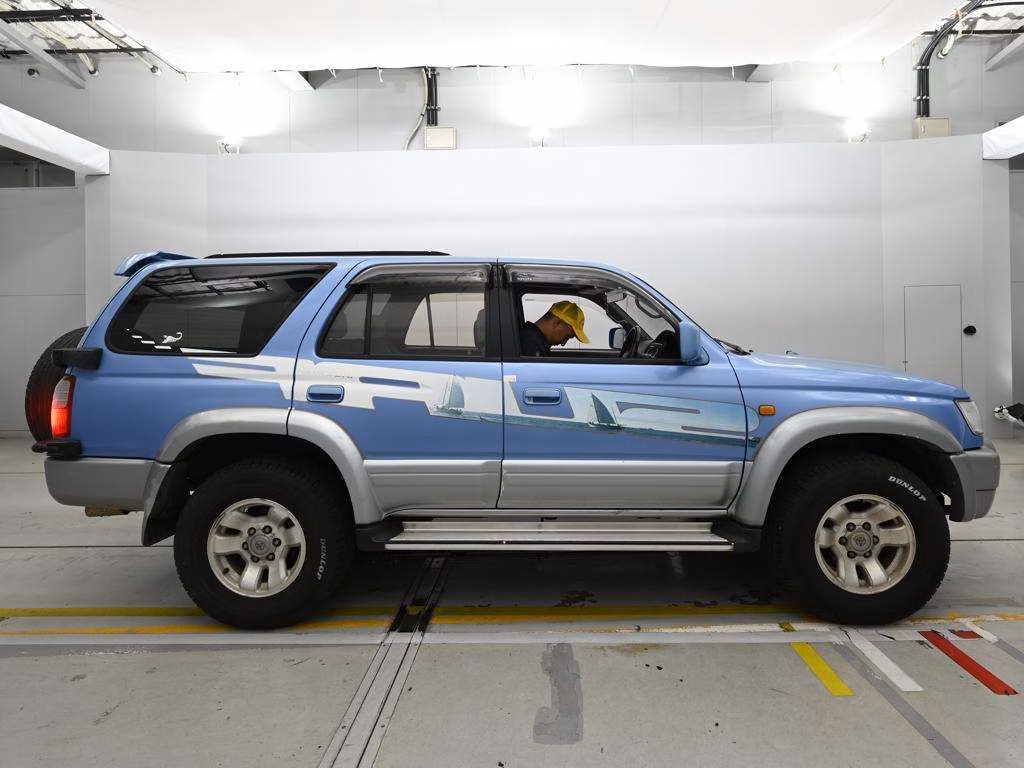 TOYOTA HILUX SURF