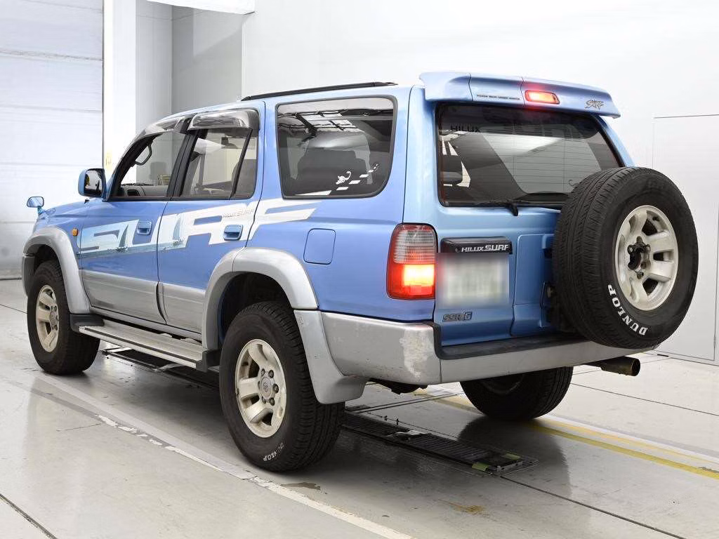 TOYOTA HILUX SURF