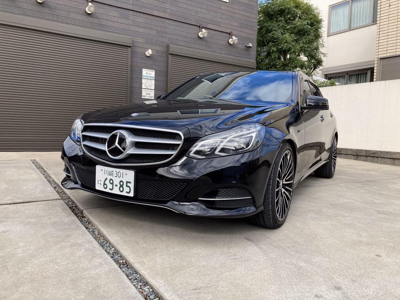 MERCEDES-BENZ E-CLASS