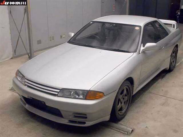 NISSAN SKYLINE GT-R