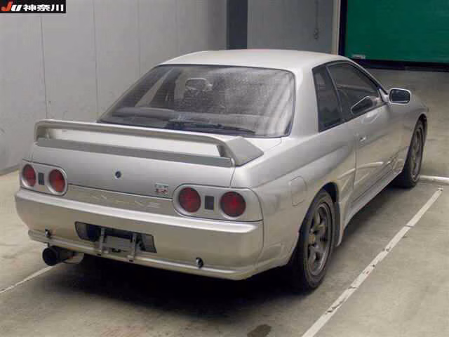 NISSAN SKYLINE GT-R