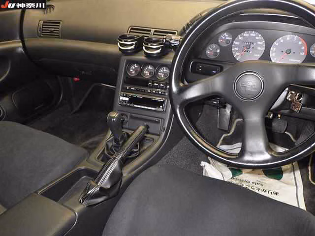 NISSAN SKYLINE GT-R
