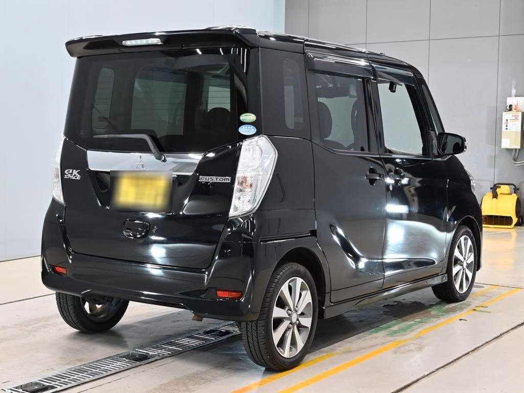 MITSUBISHI EK SPACE