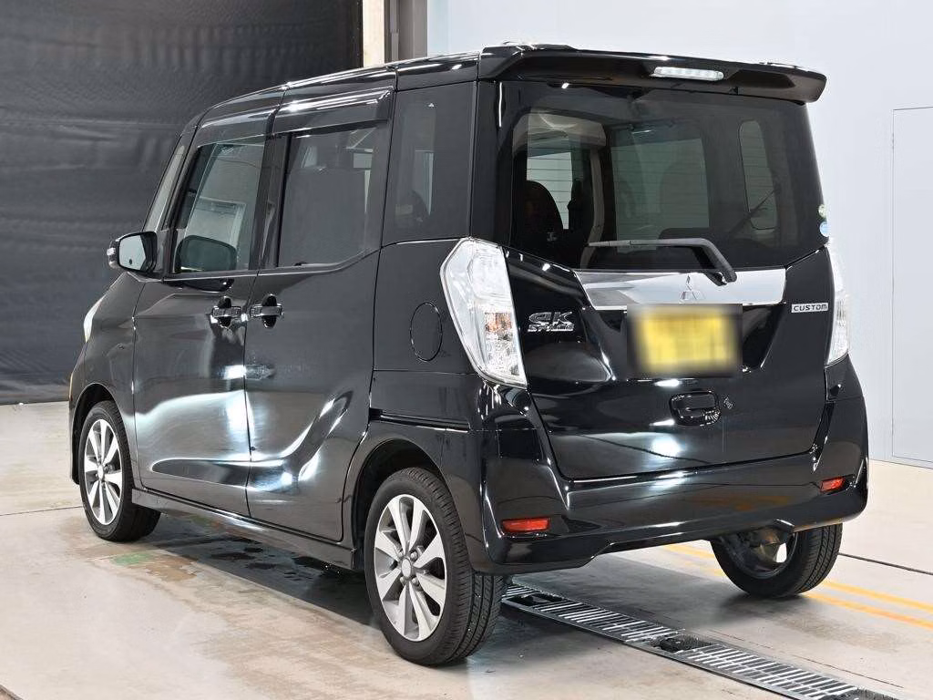 MITSUBISHI EK SPACE