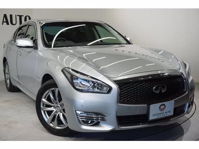 NISSAN FUGA