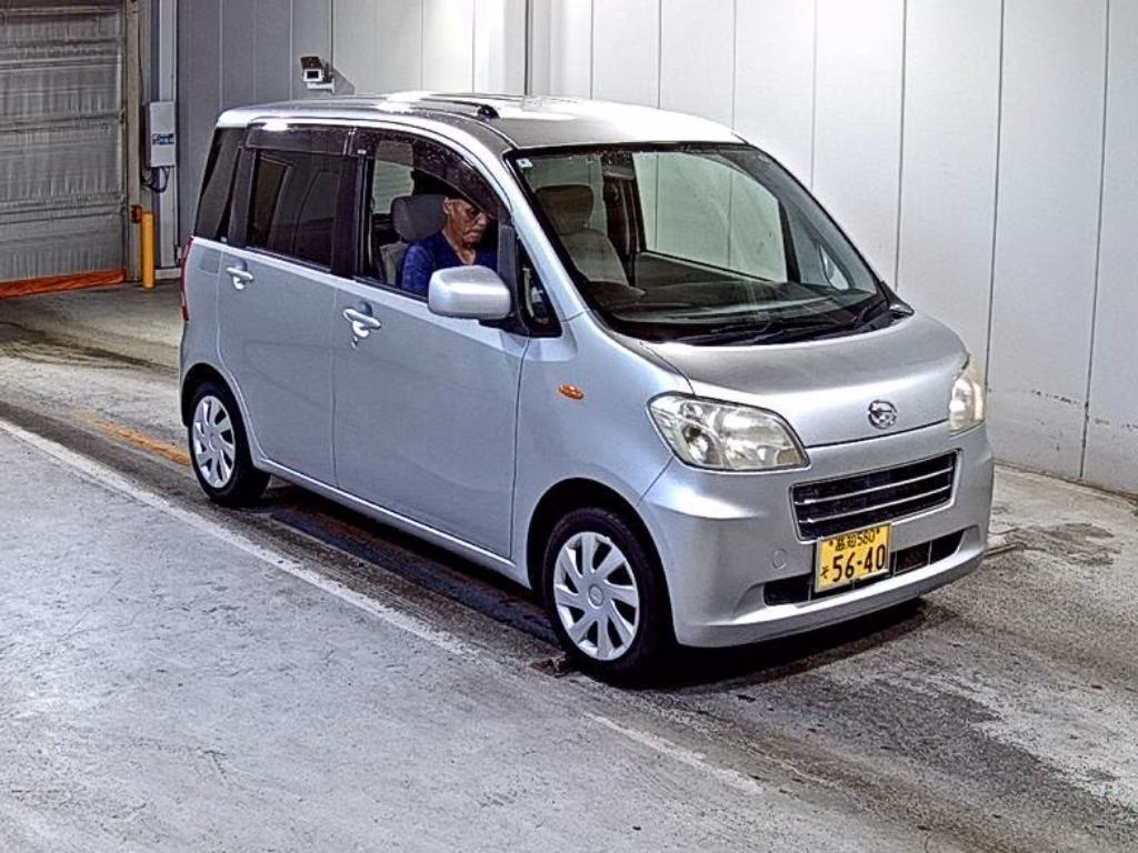 DAIHATSU TANTO EXE