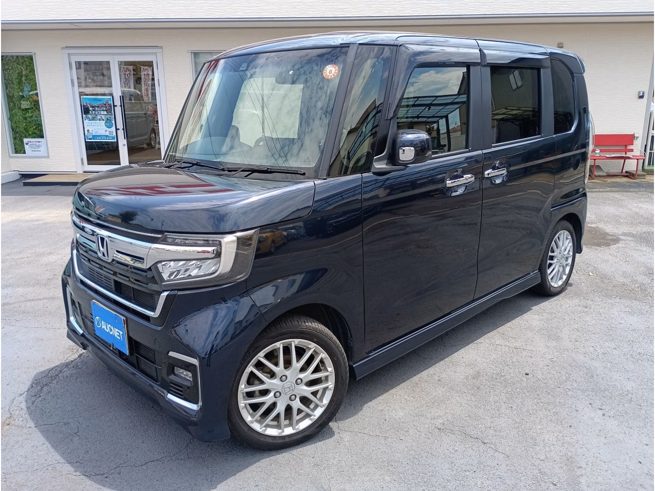 HONDA N-BOX