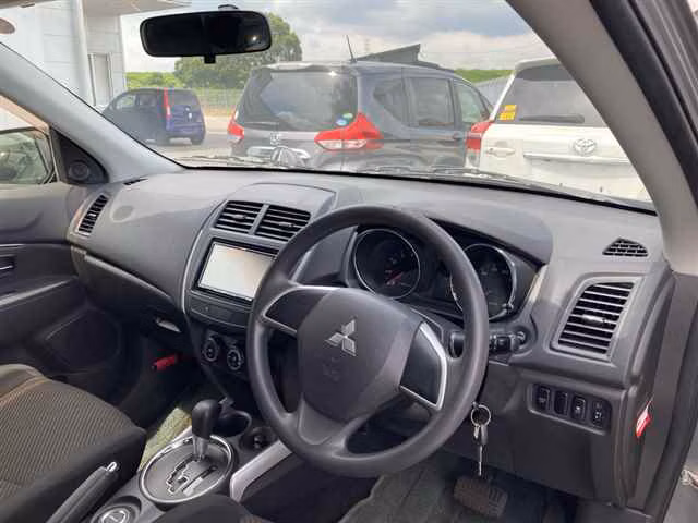 MITSUBISHI RVR