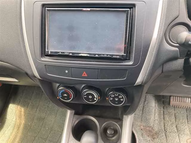 MITSUBISHI RVR