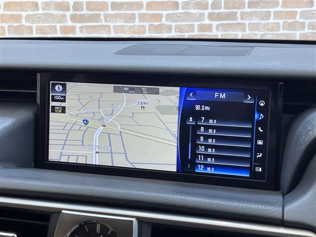 LEXUS IS300H