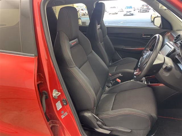 SUZUKI SWIFT