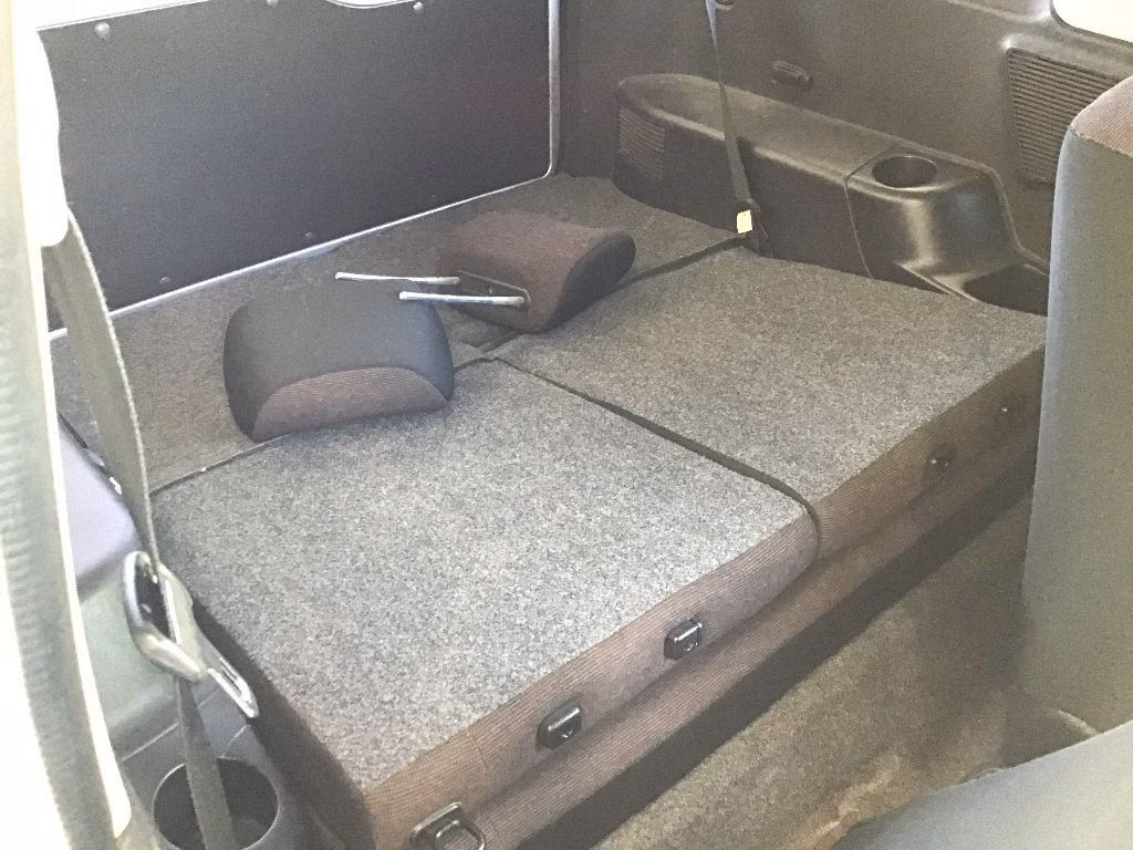 MITSUBISHI PAJERO MINI