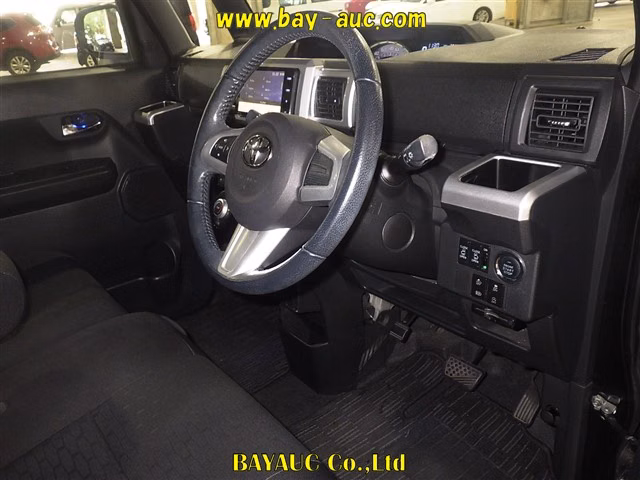 TOYOTA PIXIS MEGA
