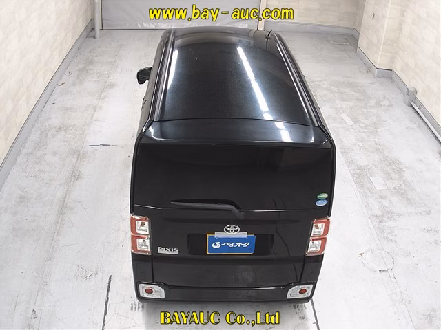 TOYOTA PIXIS MEGA
