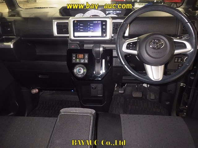 TOYOTA PIXIS MEGA
