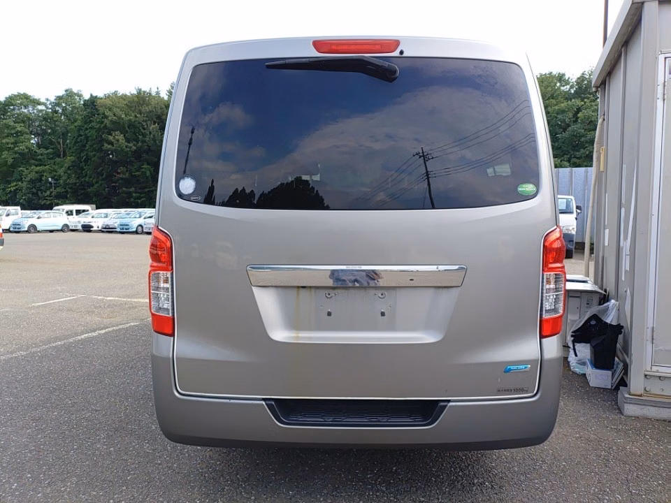 NISSAN NV350 CARAVAN