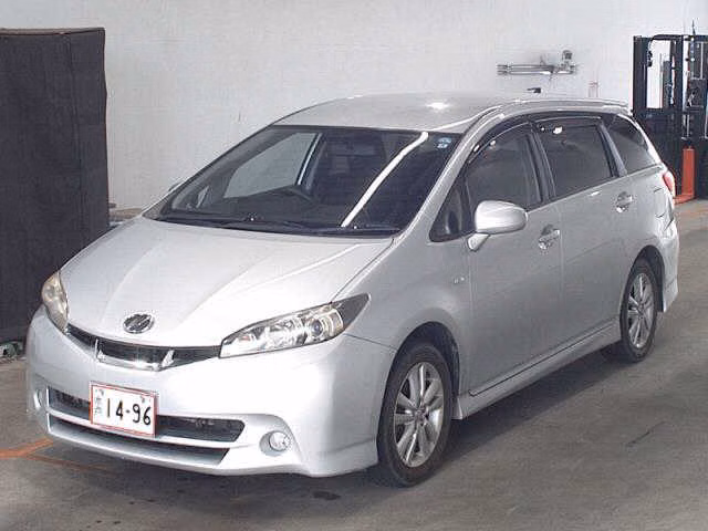 TOYOTA WISH