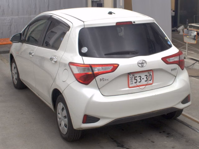 TOYOTA VITZ