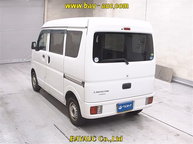 MITSUBISHI MINICAB