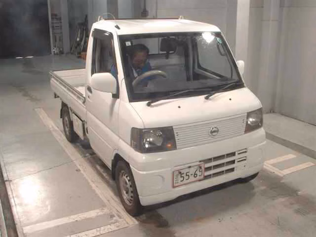 NISSAN CLIPPER